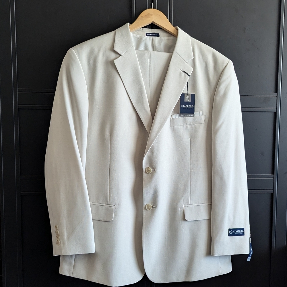 Stafford Suit NWT 46R